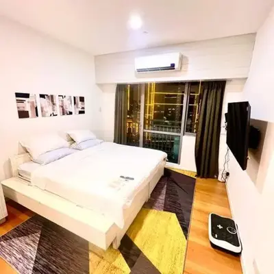 Rockwell View Acqua Iguazu Tower 17th flr Mandaluyong-Makati 1BR