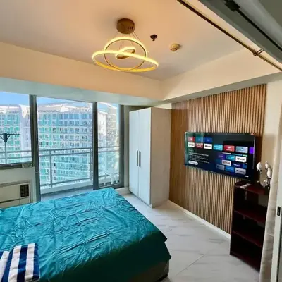 Azure South Bicutan spacious 1BR BEST view