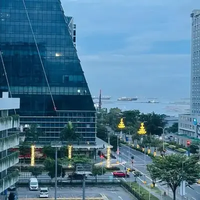 Homey Staycation at MOA Complex