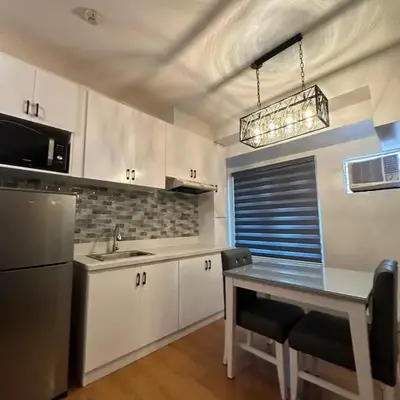 Newly Reneuvated Fully Furnished Condo Apartment in the Heart of Mandaluyong