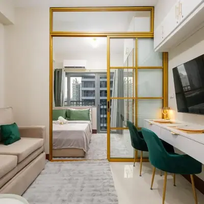 Luxe 1BR with WiFi