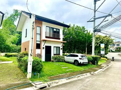 a white car parked in front of a house at Havila, Amarilyo Home, Brgy San Juan, Taytay Rizal in Taytay