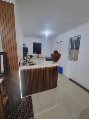 a lobby with a reception desk in a room at Verona Subdivision in Matangtubig