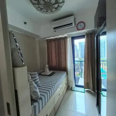 Athalia's Pad at Sea Residences