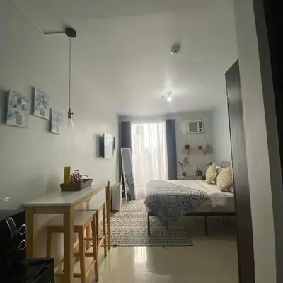 Ohana Buenbyahe Studio Rooms with balcony in Mandaluyong