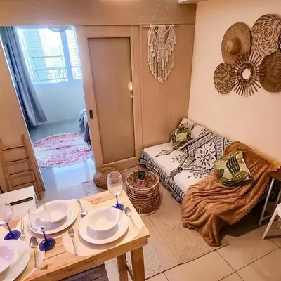 Boho City View 1br Apt in Makati with Netflix