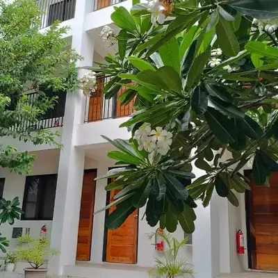 The Palines Apartment Hotel near Brittany Palazzo Villar City