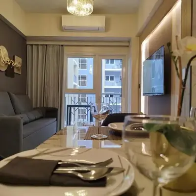 Savvy Suites Combined 6BR near Okada