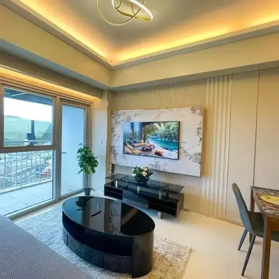 Luxury 1BR across Okada
