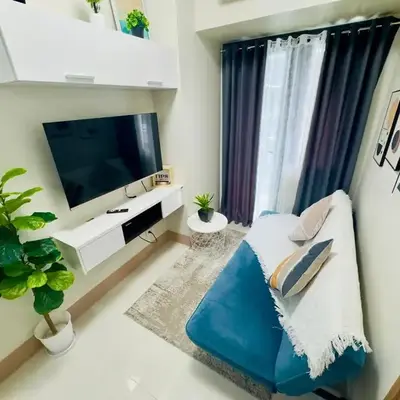 Luxurious Condo Near SM MOA