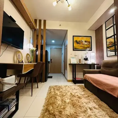 RED RESIDENCES Makati