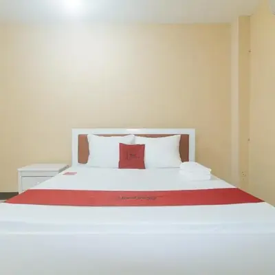 RedDoorz at MUBG Apartelle near Baclaran Church