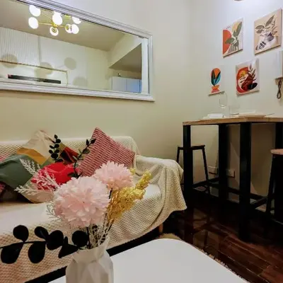Charming Comfort 1BR at Air Residences Makati with wifi & netflix