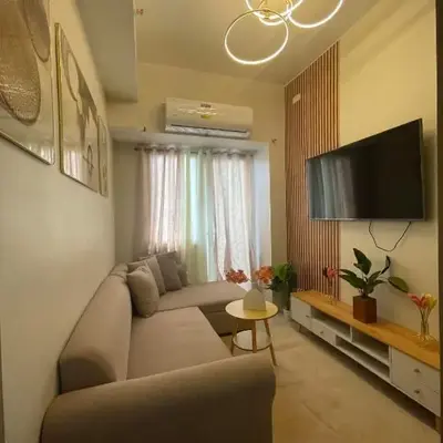 Field Residences King Elite Near NAIA Arport