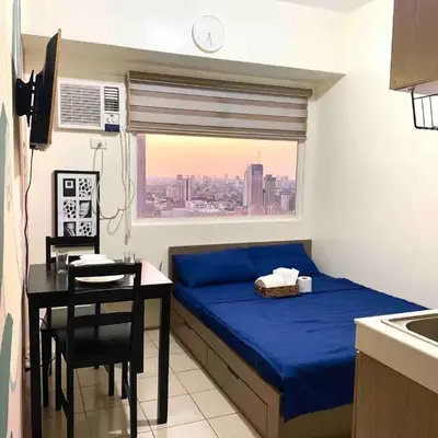 Studio in the Metro I Near MRT I WiFi