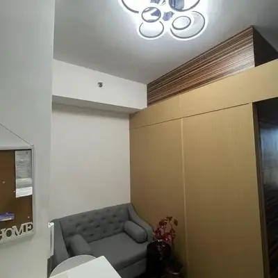 Luxury for Less next to BGC and Makati CBD