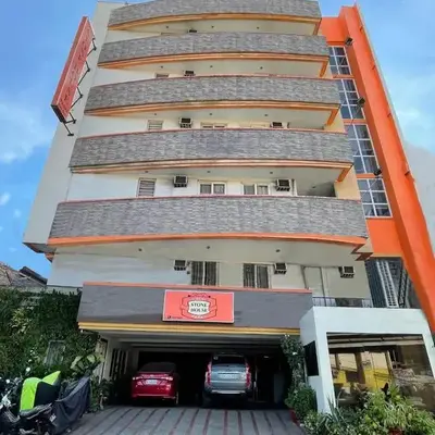 Stone House Hotel Pasay