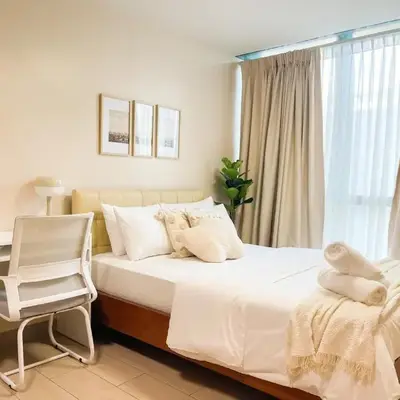 1BR Condo