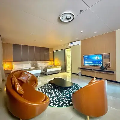 Skyport Hotel
