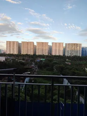 a view of a city skyline with tall buildings at Staycation at Shore 2 Residences Tower 1 Near Moa, PICC, STARCITY, WORLD TRADE, SMX, MOA ARENA & NAIA 123 in Manila