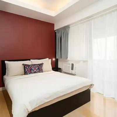 Tranquil Greenbelt Makati Condo - Free Pool Access