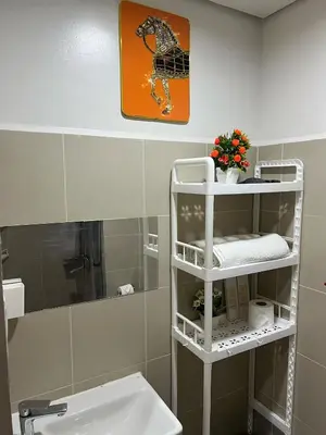 Gallery image of Budget friendly hotel red residences makati in Manila