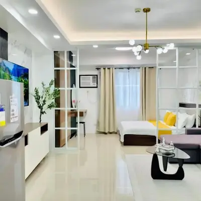 Newly opened near MOA & Airport with PS4 and karaoke