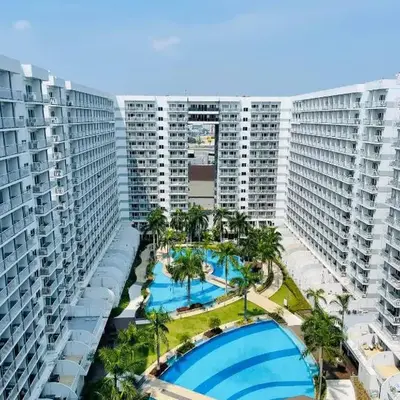 Shell Residences - Rhoi