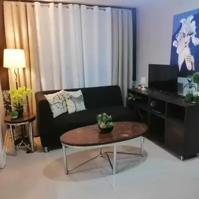 Royale 2BR Condo unit with free WiFi