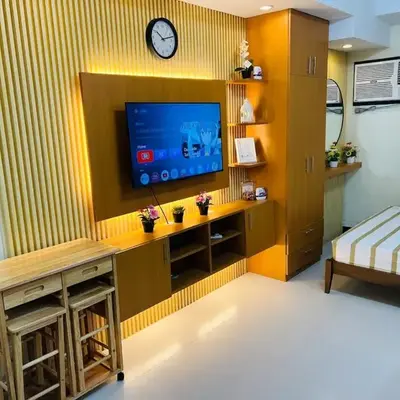 Unit 23L T-B The Pearl Place Ortigas