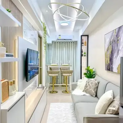 Eastovia Suites city center condo with pool at Fame