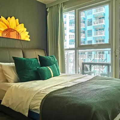 Modern Condo in Prime Location