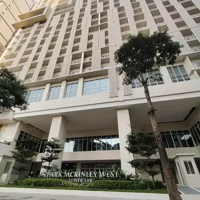 Condo Suite 1 Bedroom McKinley West Taguig City