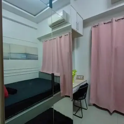 Cozy Couple Room