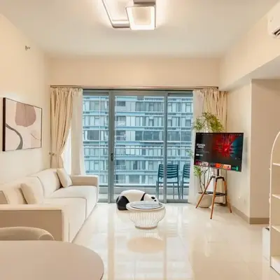 Family 2 Bedroom and 1 living Room Suite with Balcony - One Uptown