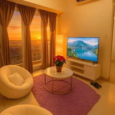 Lovely 1BR w Sunset near Solaire
