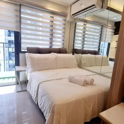 Cozy new studio walk to Mall of Asia with balcony