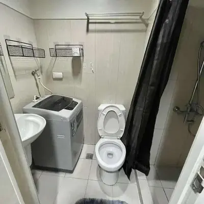 1br big cut 1524D Window Edsa Moa 2beds Queen size 1pullout 1extra mattress
