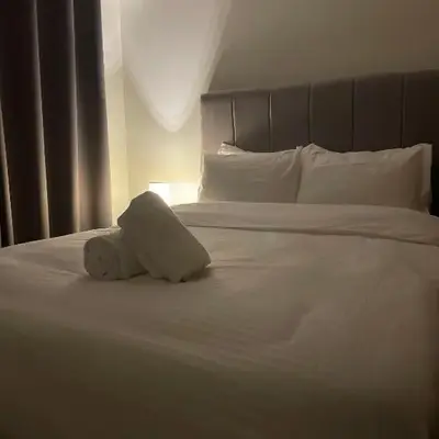 The Ren Suite Facing Sunrise or City View