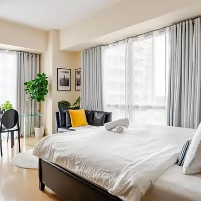 Avant at the Fort King bed Central 5mins to Highstreet BGC
