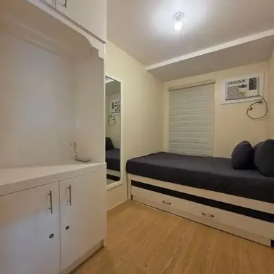 Urban Oasis for 7 with 200 mbps & Netflix