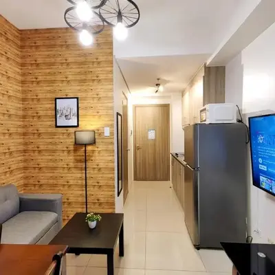 1BR Condotel with Balcony at FAME Residences #FM05-1