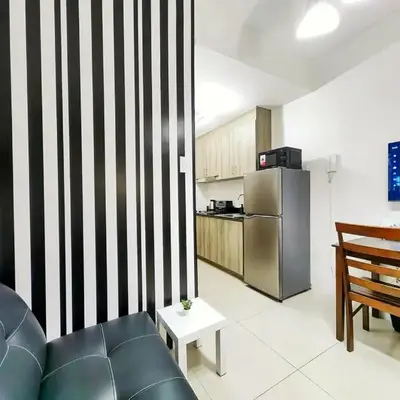 1BR Condotel with Balcony at FAME Residences #FM06-1