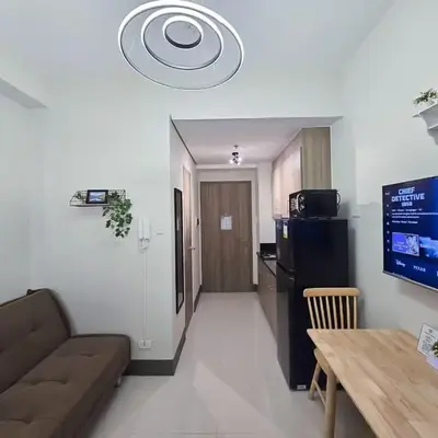 1BR Condotel with Balcony at FAME Residences #FM30-1