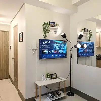 1BR Condotel with Balcony at FAME Residences #FM35-1