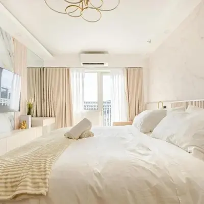 Hotel Like Staycation Near Airport and MOA Porongs Oasis