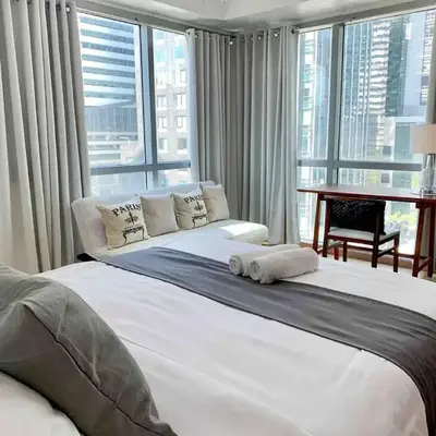 Avant at the Fort 360 City Center views in BGC Taguig w Pool Access