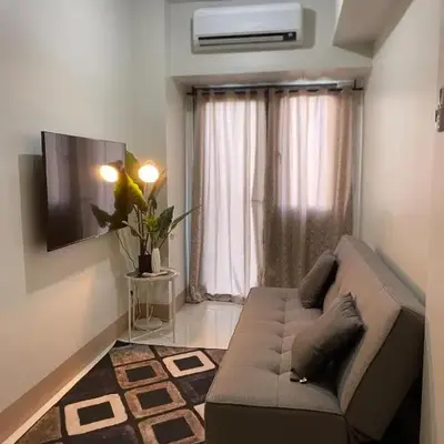 comfy 1 bedroom family condo