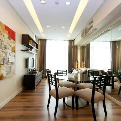 Elegant 2BR Apartment in Upscale Fort BGC Fast Wifi