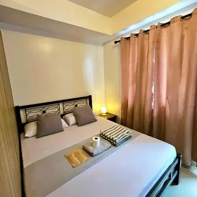 Spacious 1BR beside MOA with Wifi